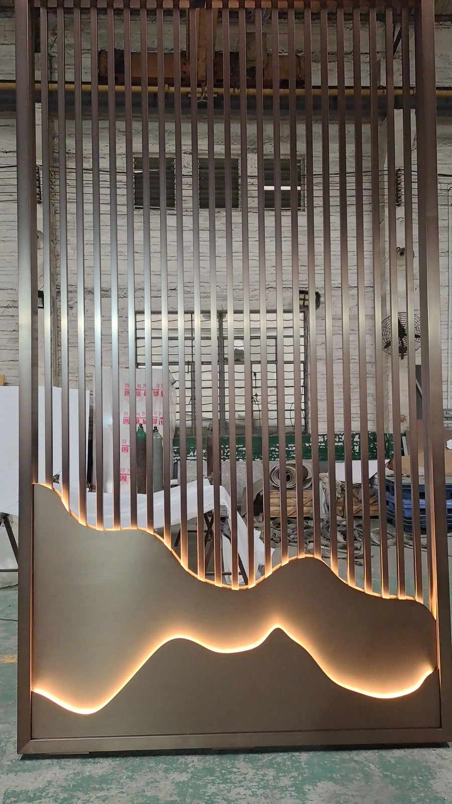 Landscape metal screen pattern
